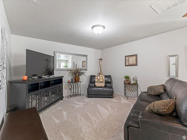 962 N ABBEY, North Salt Lake, UT 84054