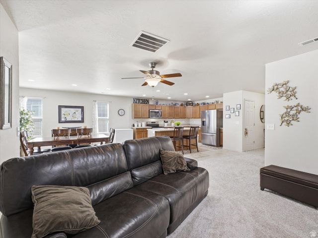 962 N ABBEY, North Salt Lake, UT 84054