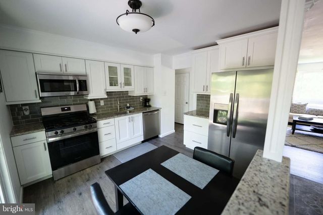 809 ANTHONY RD, Atco, NJ 08004