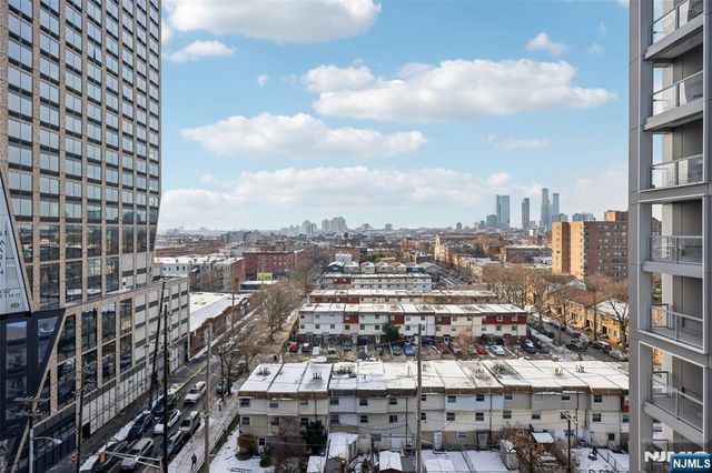 160 1st Street 1013, Jersey City, NJ 07302