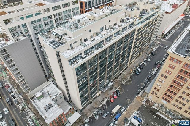 160 1st Street 1013, Jersey City, NJ 07302