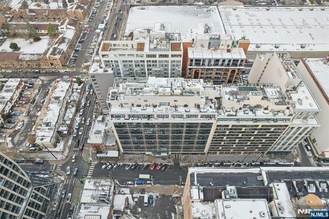 160 1st Street 1013, Jersey City, NJ 07302