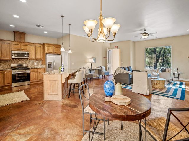 7075 Ridge Rd, Newcastle, CA 95658