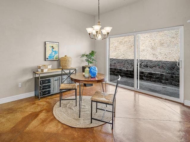 7075 Ridge Rd, Newcastle, CA 95658