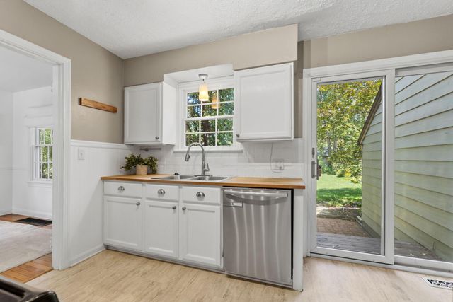 374 Loveman Avenue, Worthington, OH 43085