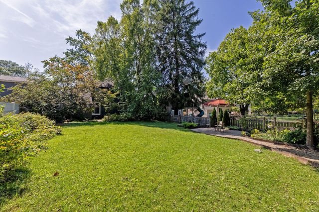 374 Loveman Avenue, Worthington, OH 43085