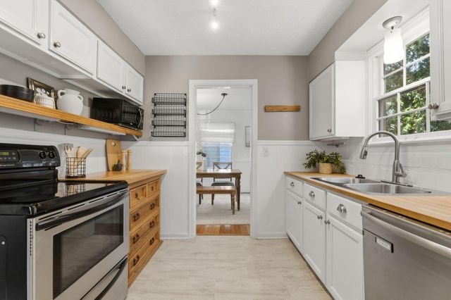 374 Loveman Avenue, Worthington, OH 43085