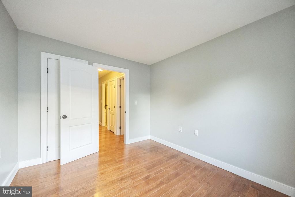 27 WILSON STREET, Lambertville, NJ 08530
