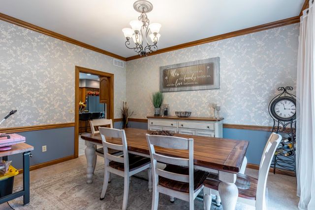 6221 Beaver Creek Court, Fort Wayne, IN 46814