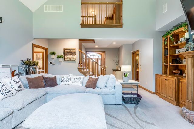 6221 Beaver Creek Court, Fort Wayne, IN 46814
