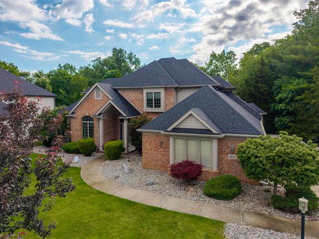 6221 Beaver Creek Court, Fort Wayne, IN 46814