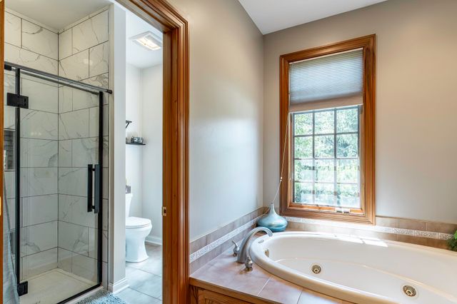 6221 Beaver Creek Court, Fort Wayne, IN 46814