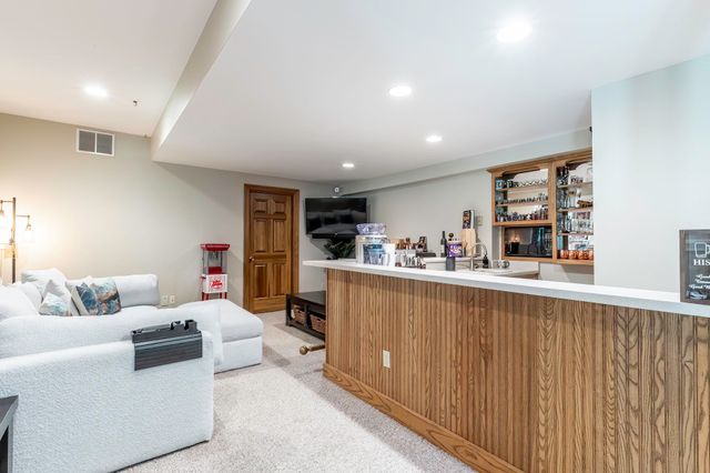 6221 Beaver Creek Court, Fort Wayne, IN 46814