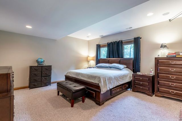 6221 Beaver Creek Court, Fort Wayne, IN 46814