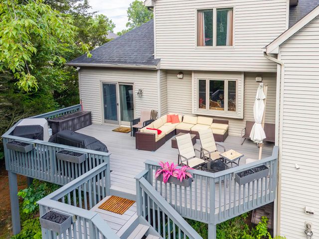 6221 Beaver Creek Court, Fort Wayne, IN 46814