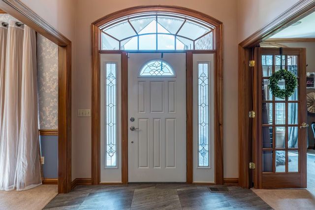 6221 Beaver Creek Court, Fort Wayne, IN 46814
