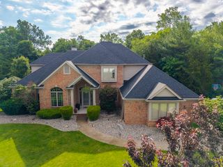 6221 Beaver Creek Court, Fort Wayne, IN 46814
