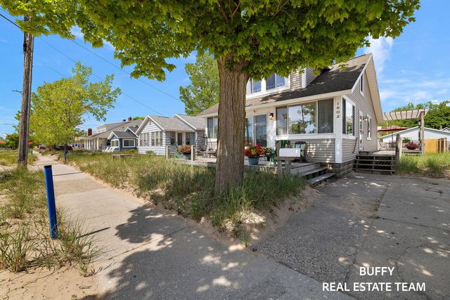 1602 Beach Street, Muskegon, MI 49441