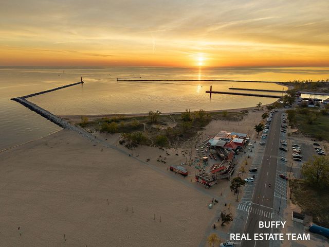 1602 Beach Street, Muskegon, MI 49441