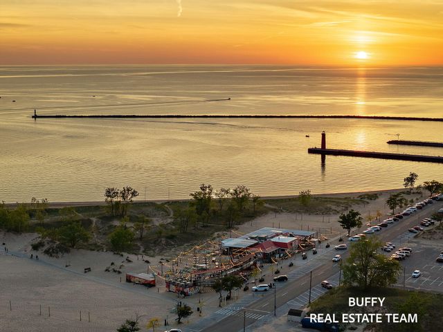 1602 Beach Street, Muskegon, MI 49441