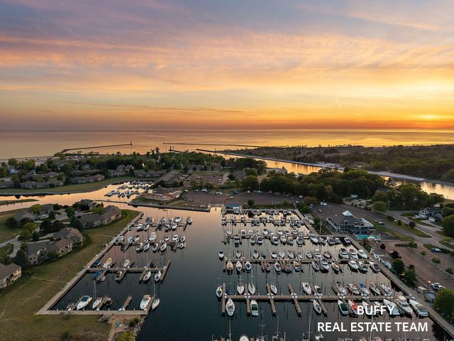 1602 Beach Street, Muskegon, MI 49441