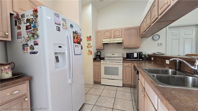 5721 Angelo Circle, Sebring, FL 33872