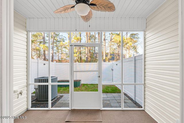 10 Jaydn Drive W, Jacksonville, NC 28546