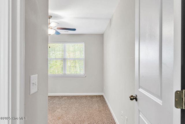 10 Jaydn Drive W, Jacksonville, NC 28546