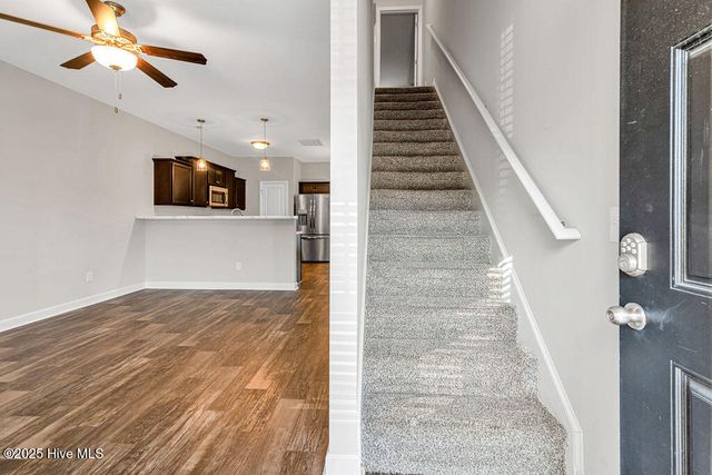 10 Jaydn Drive W, Jacksonville, NC 28546