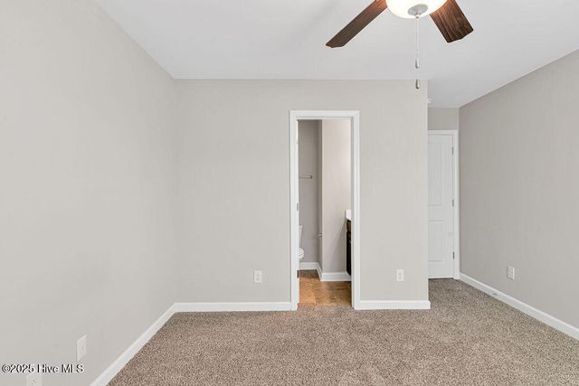 10 Jaydn Drive W, Jacksonville, NC 28546