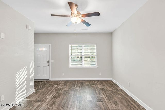 10 Jaydn Drive W, Jacksonville, NC 28546