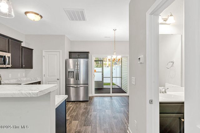 10 Jaydn Drive W, Jacksonville, NC 28546