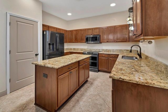 1221 BRAMLEY LANE, Deland, FL 32720