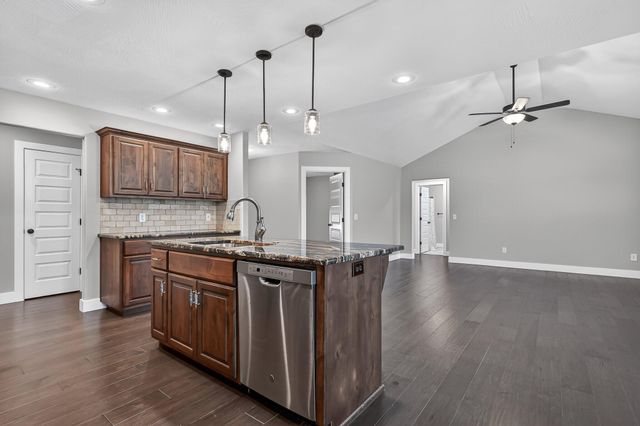 4881 W Washita Street, Springfield, MO 65802