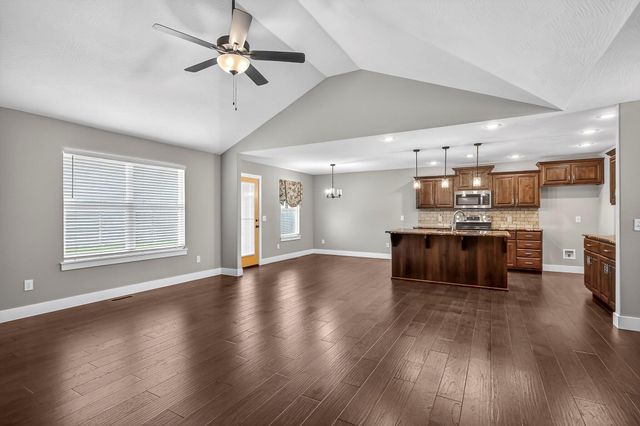 4881 W Washita Street, Springfield, MO 65802