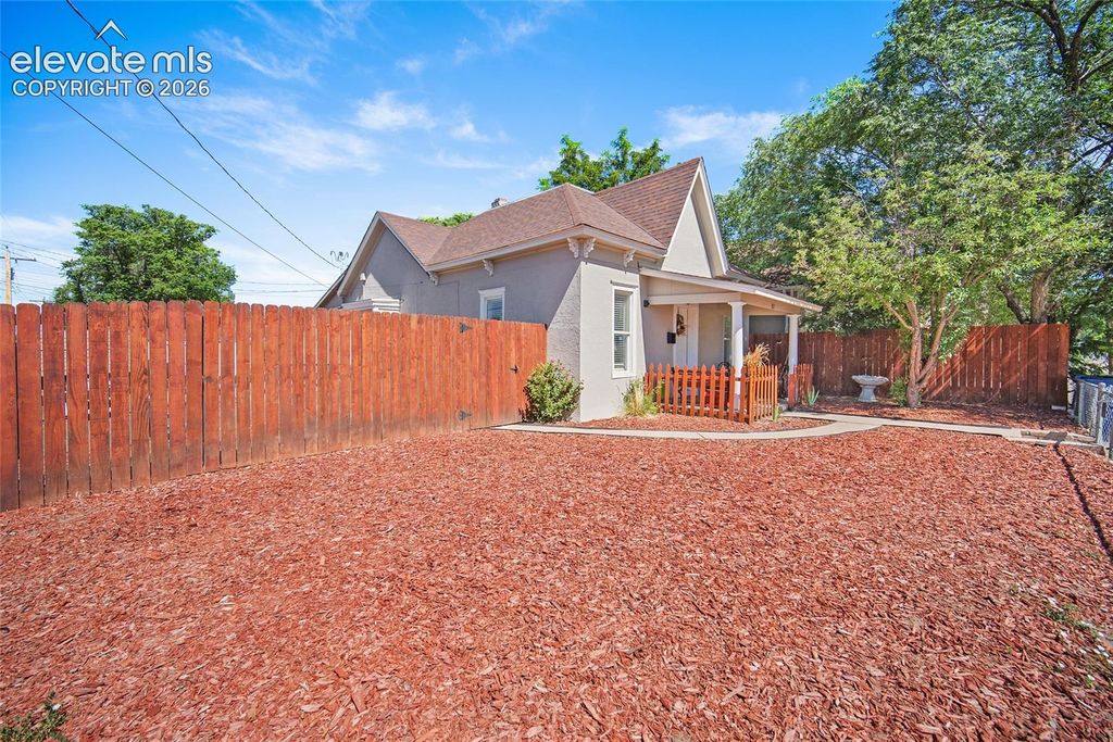 1017 West Street, Pueblo, CO 81003 — photo 2