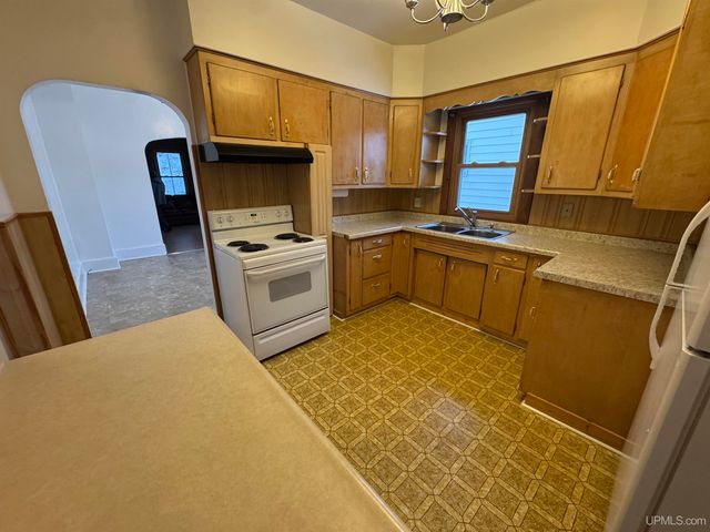 1857 Ledge Street, Niagara C-wi, WI 54151