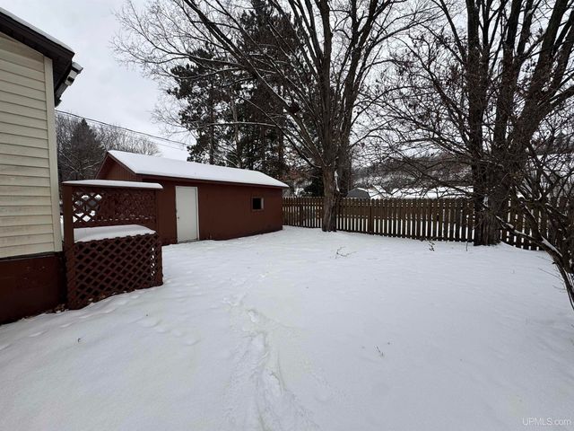 1857 Ledge Street, Niagara C-wi, WI 54151