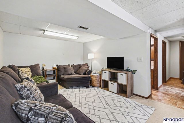 1502 James Street, Plattsmouth, NE 68048