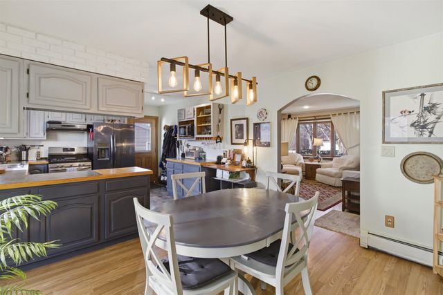 695 Dermody Road, Bennington, VT 05201