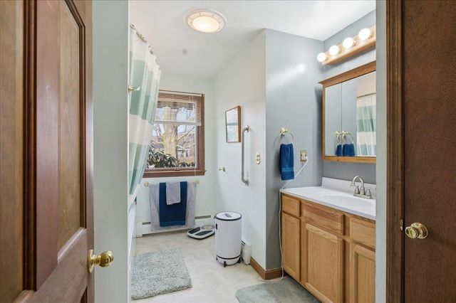 695 Dermody Road, Bennington, VT 05201