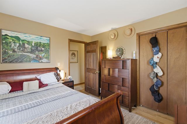 695 Dermody Road, Bennington, VT 05201