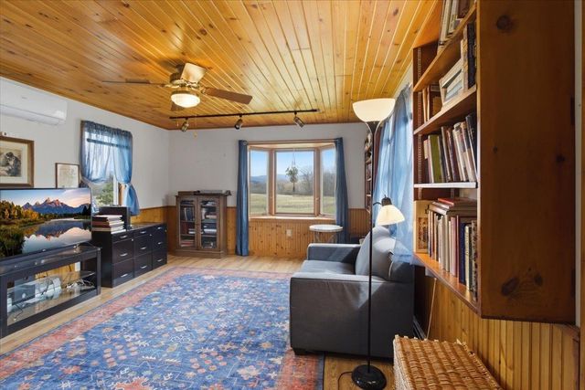 695 Dermody Road, Bennington, VT 05201