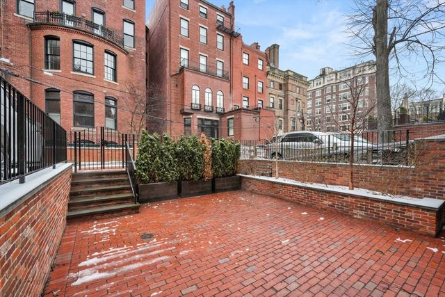 352 Marlborough St, Boston, MA 02115