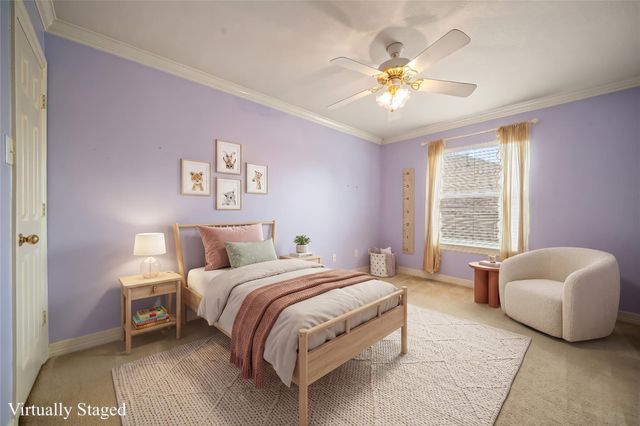 108 Marina Oaks Drive, Kemah, TX 77565