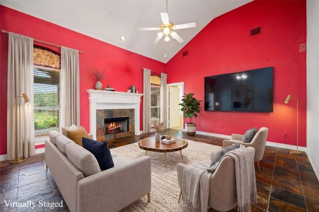 108 Marina Oaks Drive, Kemah, TX 77565