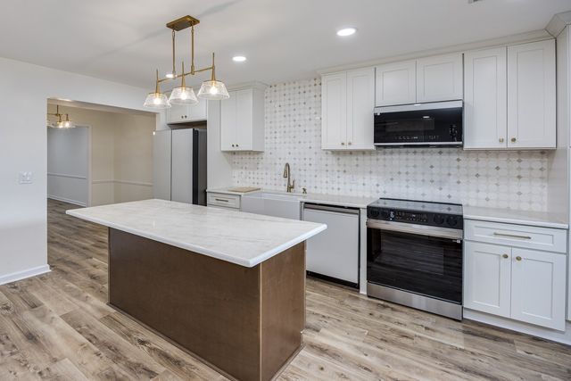 118 Boxwood Dr, Franklin, TN 37069