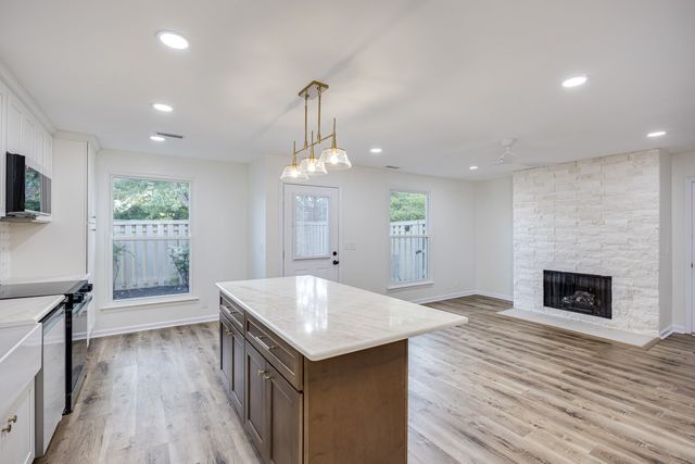 118 Boxwood Dr, Franklin, TN 37069
