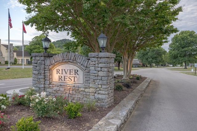 118 Boxwood Dr, Franklin, TN 37069