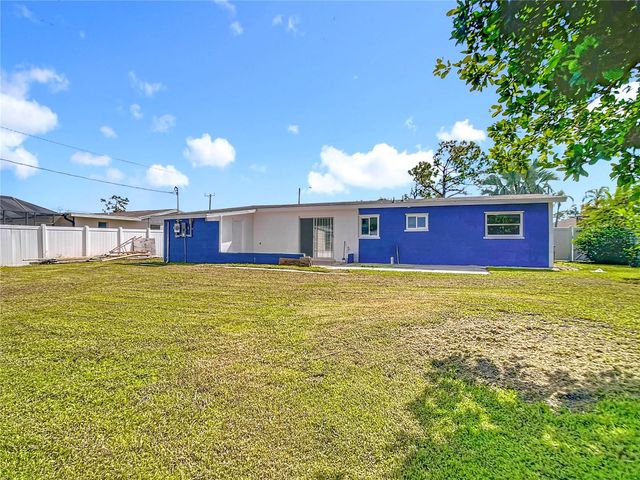 3095 PINETREE STREET, Port Charlotte, FL 33952